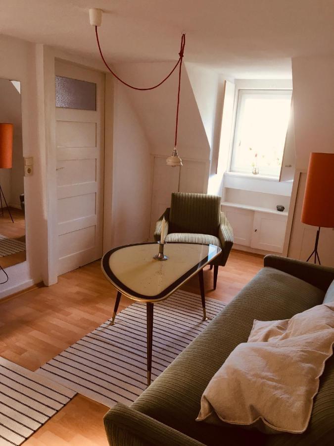 Vintage-Mansarde Uber Wilden Garten Stuttgart Eksteriør billede